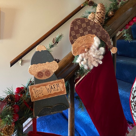 Set of Clip Wooden Holiday Characters, Santa - Picture 2 of 6